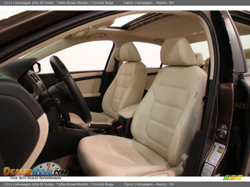 2011 Volkswagen Jetta SE Sedan Toffee Brown Metallic / Cornsilk Beige Photo #5