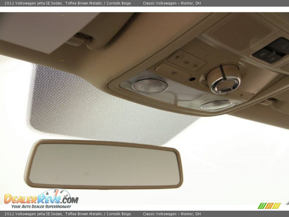 2011 Volkswagen Jetta SE Sedan Toffee Brown Metallic / Cornsilk Beige Photo #8