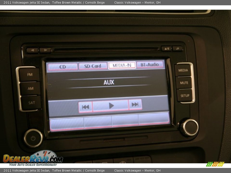 2011 Volkswagen Jetta SE Sedan Toffee Brown Metallic / Cornsilk Beige Photo #13