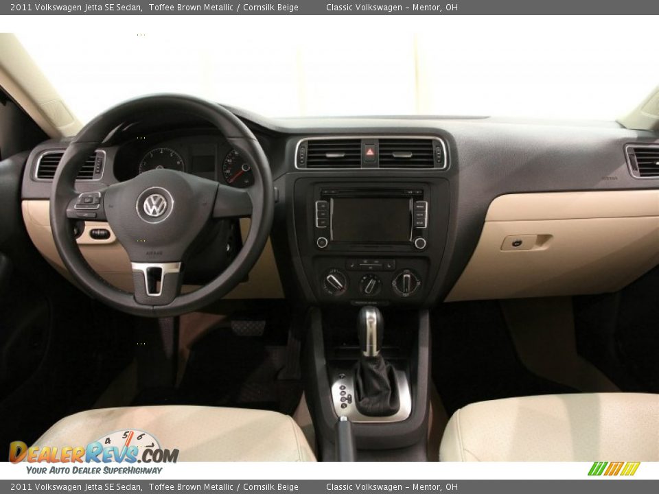 2011 Volkswagen Jetta SE Sedan Toffee Brown Metallic / Cornsilk Beige Photo #26