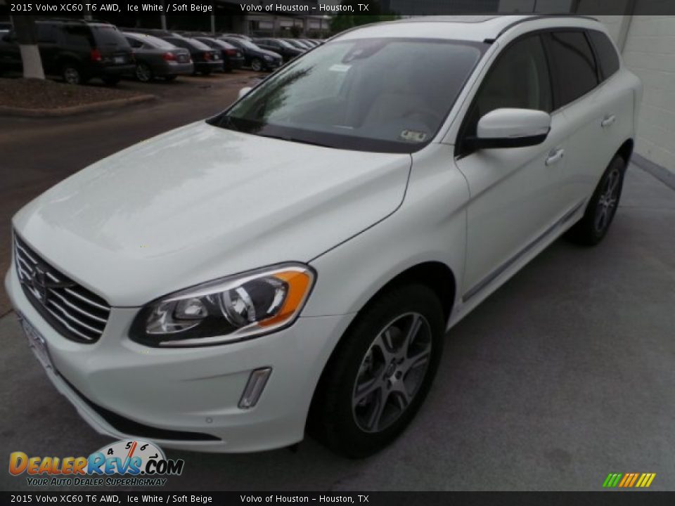 2015 Volvo XC60 T6 AWD Ice White / Soft Beige Photo #3