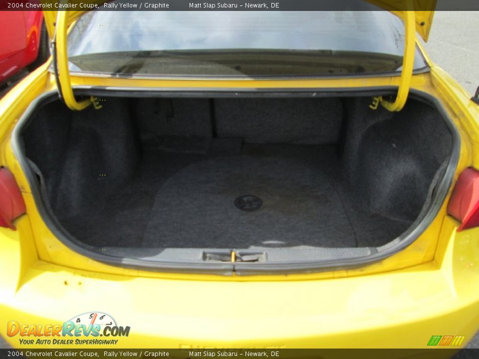 2004 Chevrolet Cavalier Coupe Rally Yellow / Graphite Photo #14