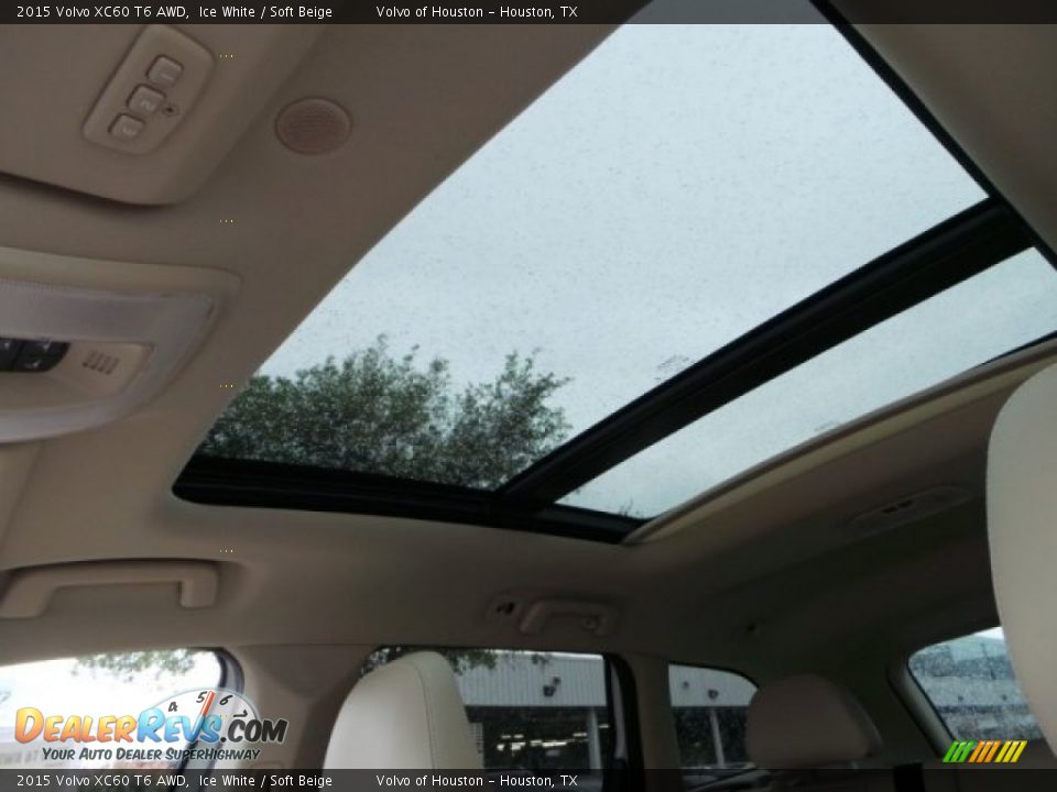 2015 Volvo XC60 T6 AWD Ice White / Soft Beige Photo #15