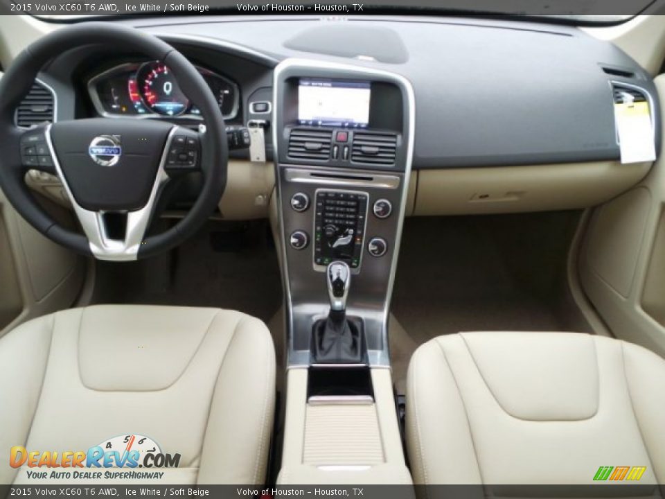 2015 Volvo XC60 T6 AWD Ice White / Soft Beige Photo #23