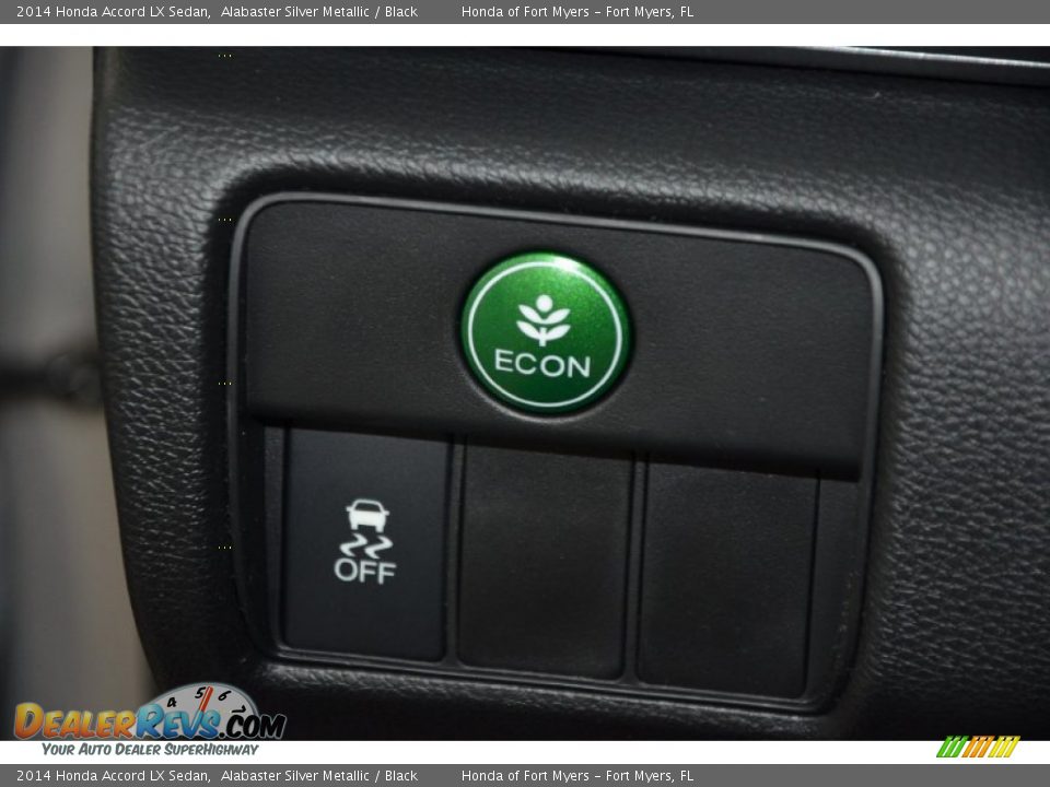 2014 Honda Accord LX Sedan Alabaster Silver Metallic / Black Photo #18