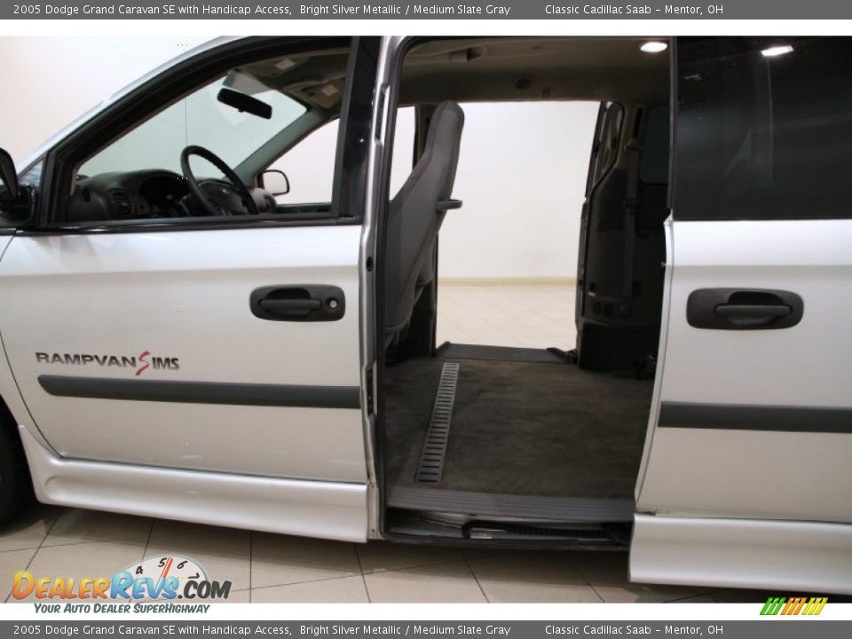 2005 Dodge Grand Caravan SE with Handicap Access Bright Silver Metallic / Medium Slate Gray Photo #15