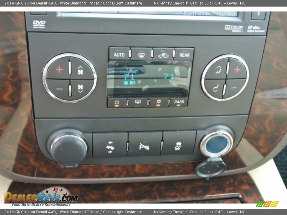 2014 GMC Yukon Denali AWD White Diamond Tricoat / Cocoa/Light Cashmere Photo #12