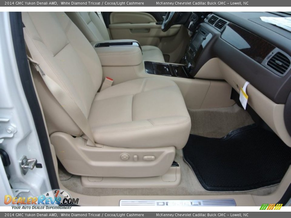 2014 GMC Yukon Denali AWD White Diamond Tricoat / Cocoa/Light Cashmere Photo #23