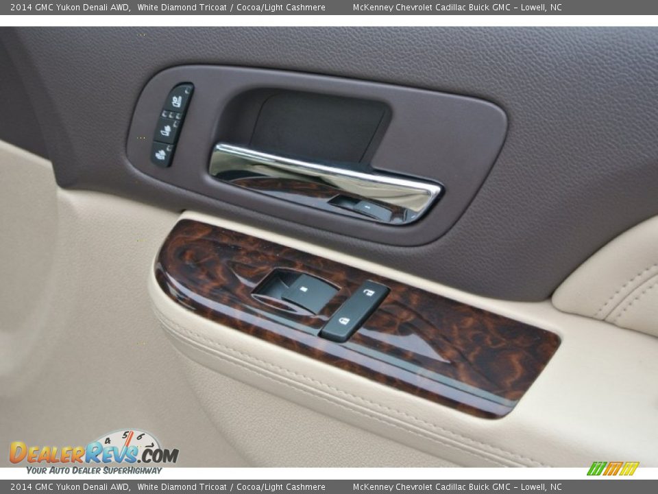 2014 GMC Yukon Denali AWD White Diamond Tricoat / Cocoa/Light Cashmere Photo #25