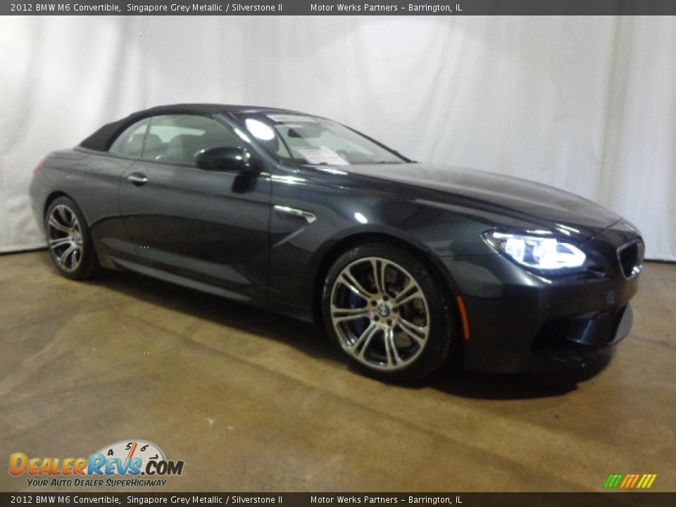 Front 3/4 View of 2012 BMW M6 Convertible Photo #21