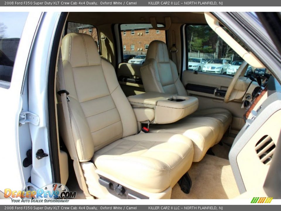 Front Seat of 2008 Ford F350 Super Duty XLT Crew Cab 4x4 Dually Photo #21