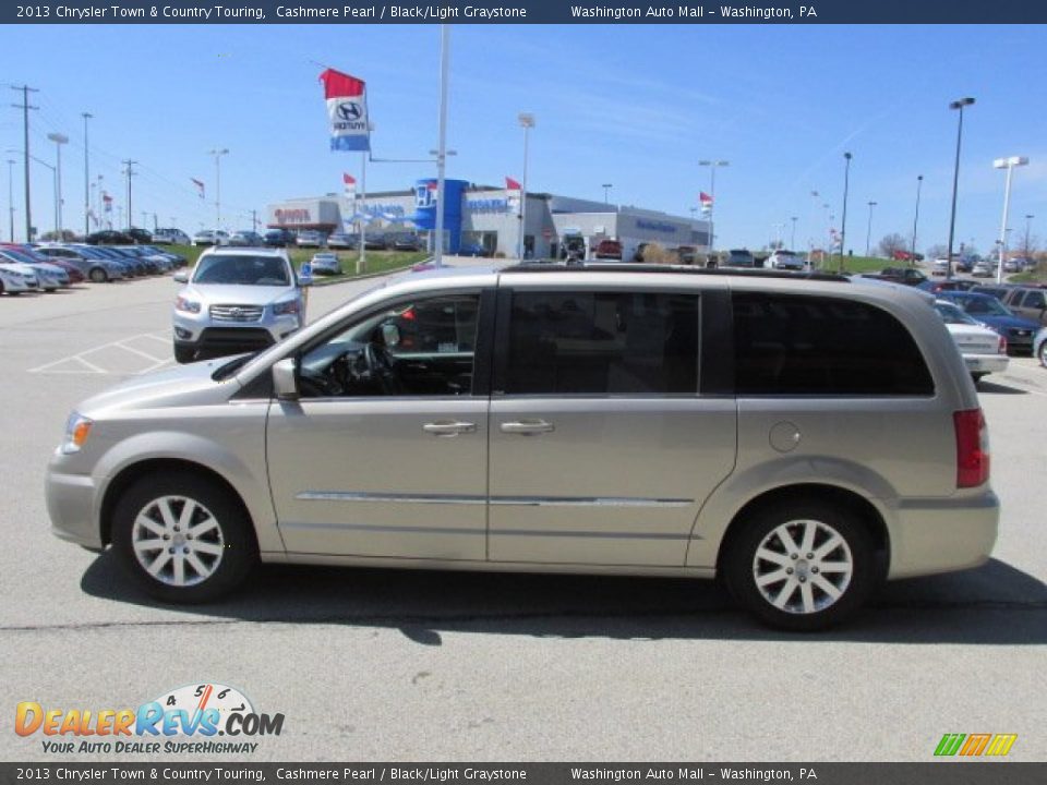 2013 Chrysler Town & Country Touring Cashmere Pearl / Black/Light Graystone Photo #6
