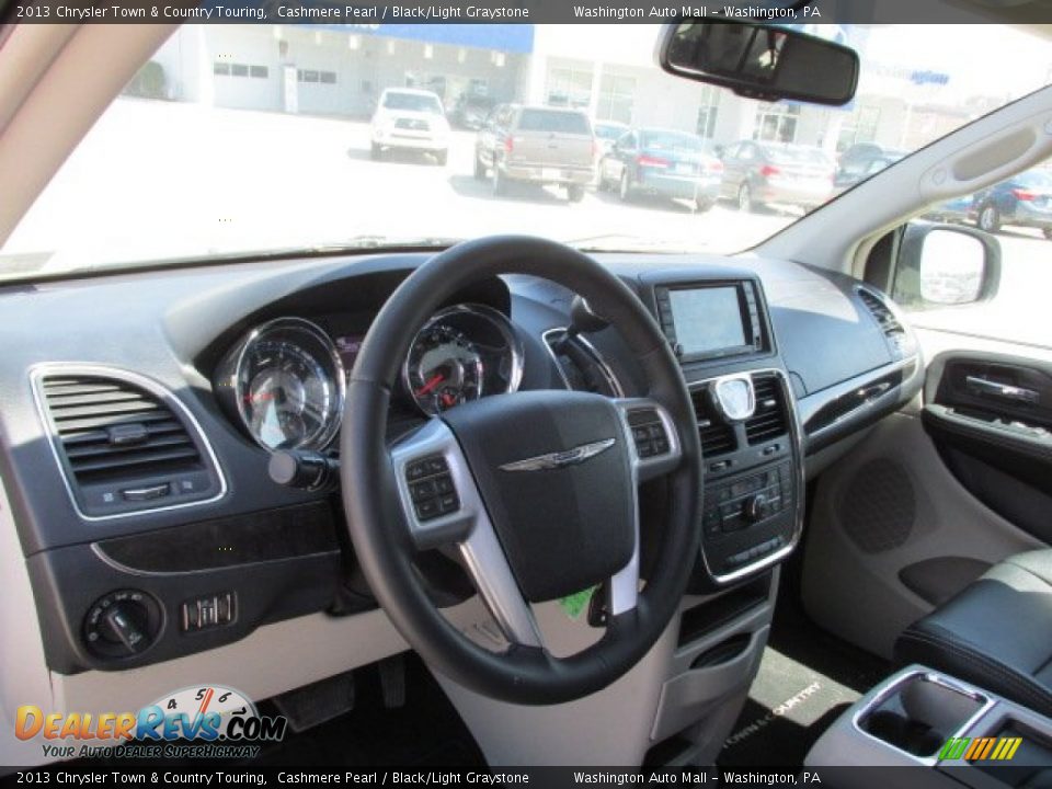 2013 Chrysler Town & Country Touring Cashmere Pearl / Black/Light Graystone Photo #11