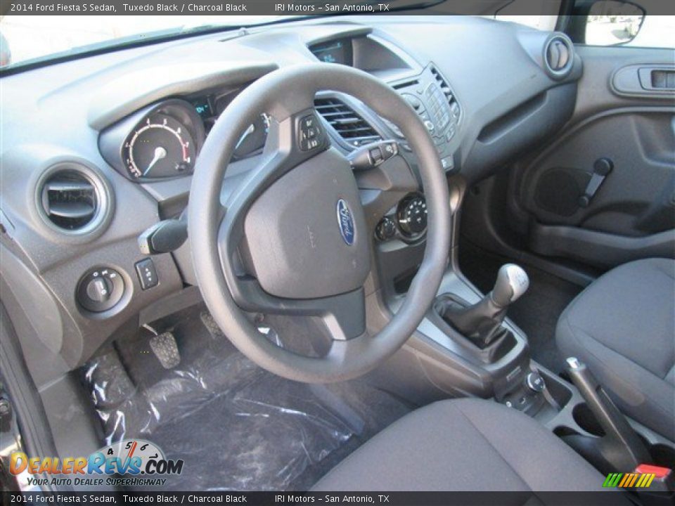 2014 Ford Fiesta S Sedan Tuxedo Black / Charcoal Black Photo #4