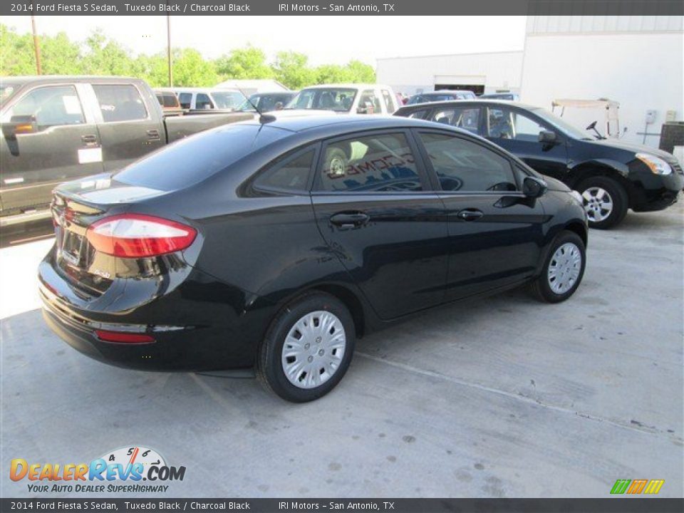 2014 Ford Fiesta S Sedan Tuxedo Black / Charcoal Black Photo #7