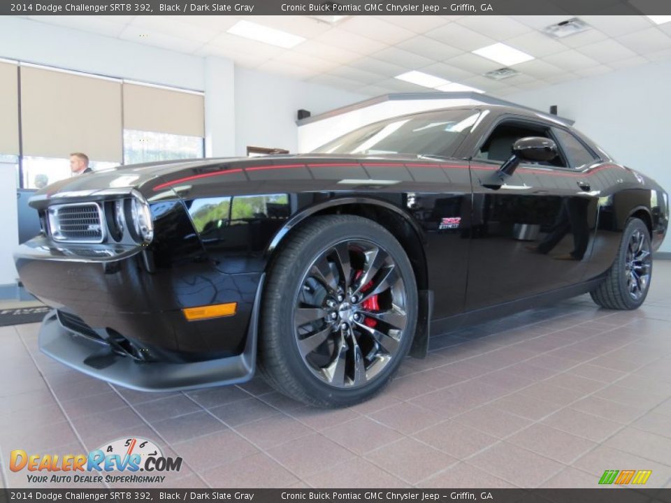 Front 3/4 View of 2014 Dodge Challenger SRT8 392 Photo #3