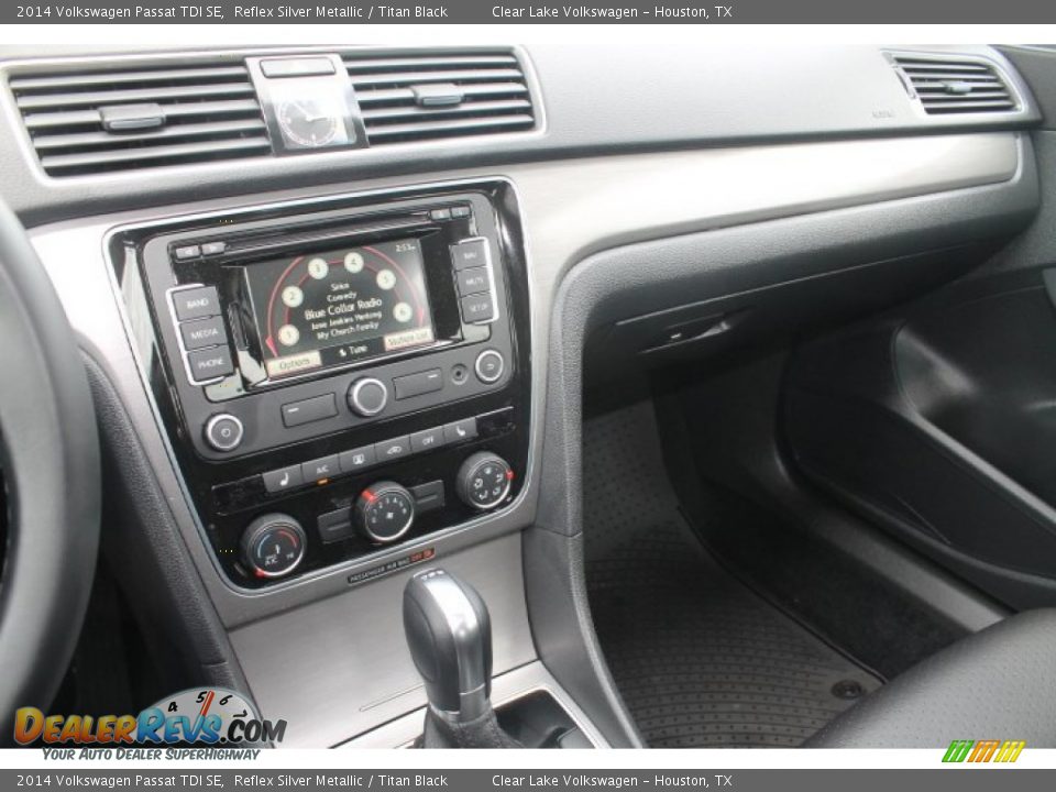 2014 Volkswagen Passat TDI SE Reflex Silver Metallic / Titan Black Photo #11