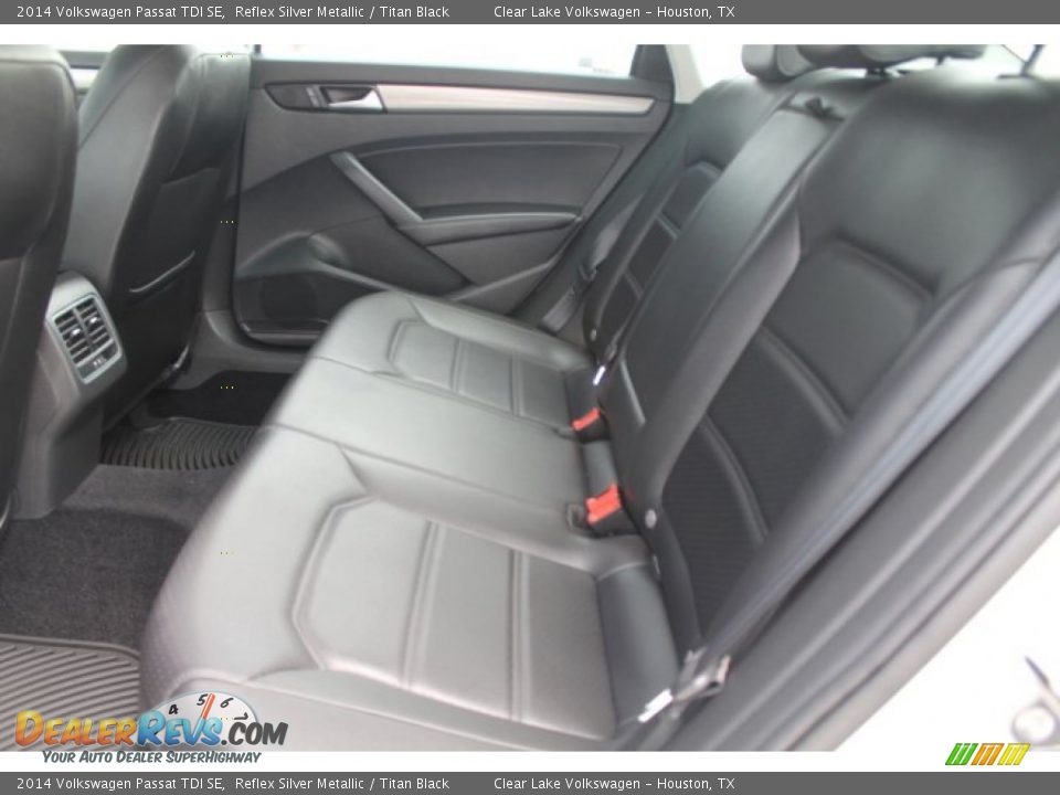 2014 Volkswagen Passat TDI SE Reflex Silver Metallic / Titan Black Photo #28