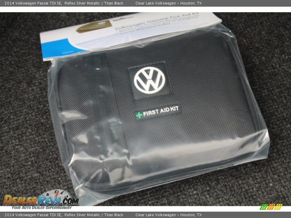 2014 Volkswagen Passat TDI SE Reflex Silver Metallic / Titan Black Photo #32