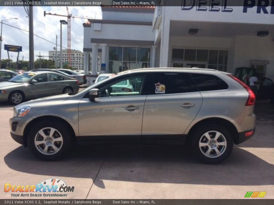 2011 Volvo XC60 3.2 Seashell Metallic / Sandstone Beige Photo #2