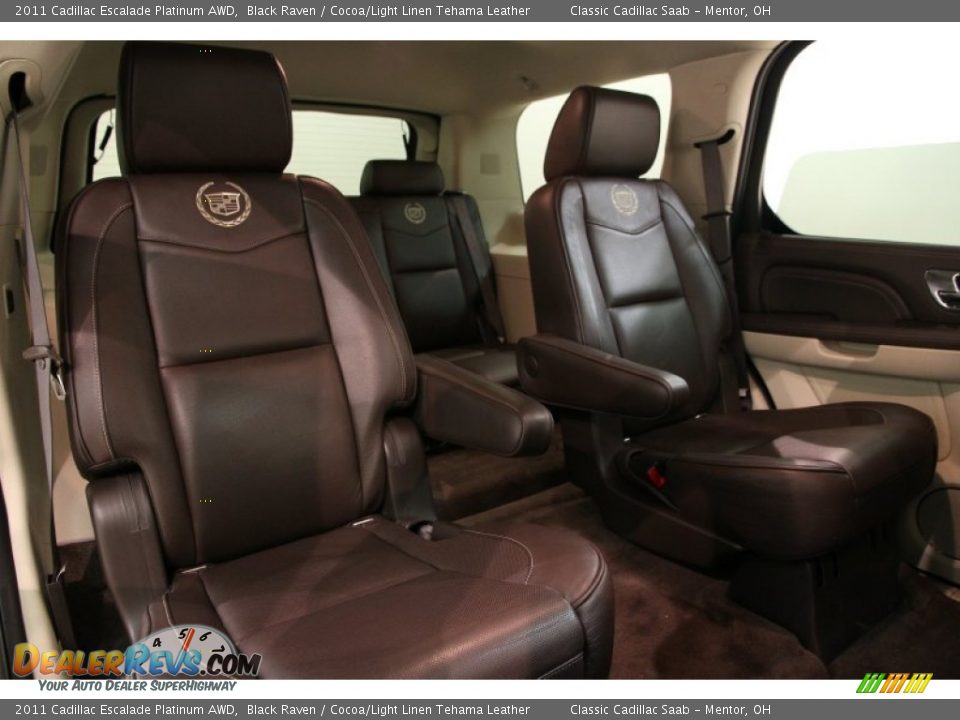 2011 Cadillac Escalade Platinum AWD Black Raven / Cocoa/Light Linen Tehama Leather Photo #34