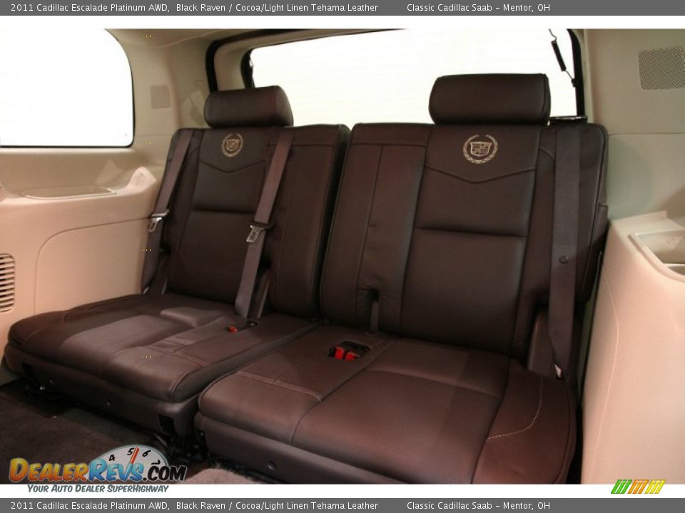 2011 Cadillac Escalade Platinum AWD Black Raven / Cocoa/Light Linen Tehama Leather Photo #35