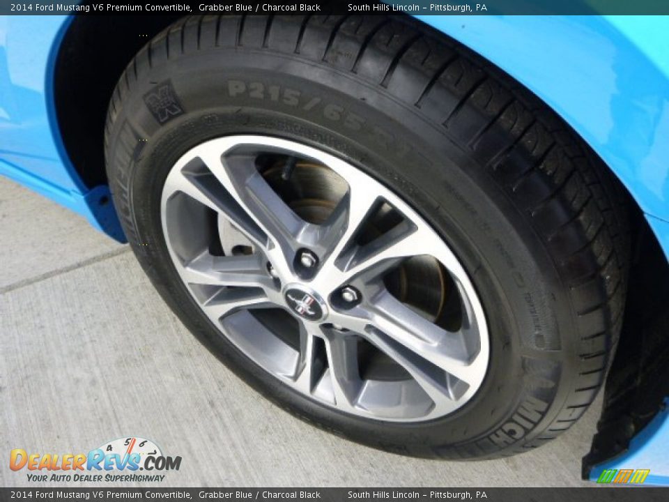 2014 Ford Mustang V6 Premium Convertible Grabber Blue / Charcoal Black Photo #9
