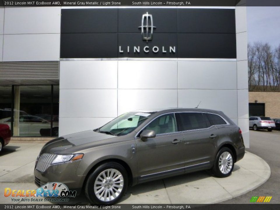 Front 3/4 View of 2012 Lincoln MKT EcoBoost AWD Photo #1