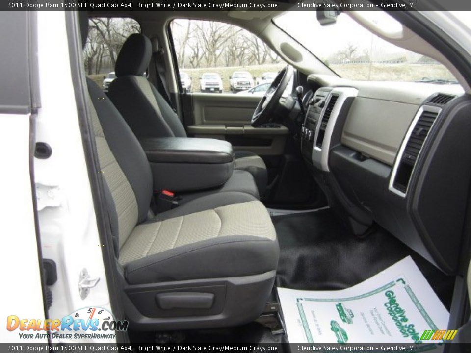 2011 Dodge Ram 1500 SLT Quad Cab 4x4 Bright White / Dark Slate Gray/Medium Graystone Photo #11
