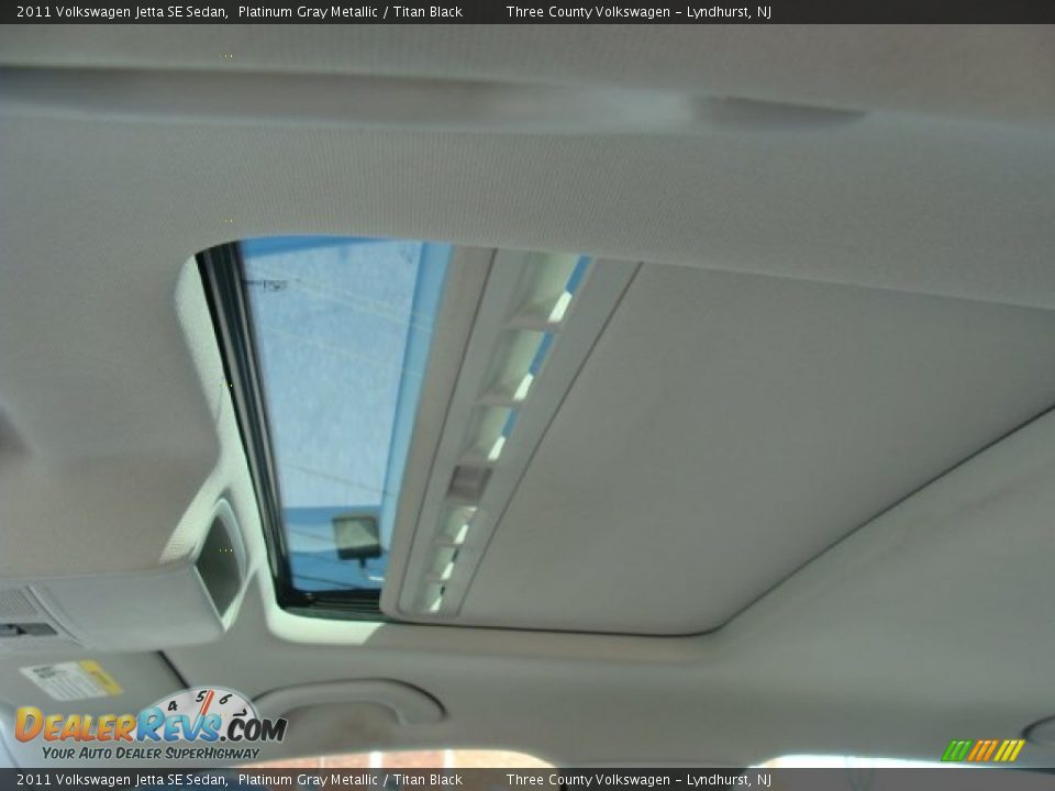 2011 Volkswagen Jetta SE Sedan Platinum Gray Metallic / Titan Black Photo #11