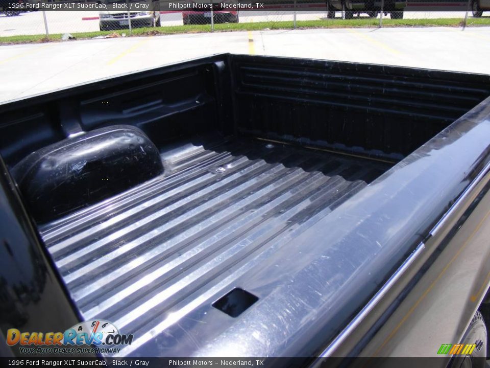 1996 Ford Ranger XLT SuperCab Black / Gray Photo #15