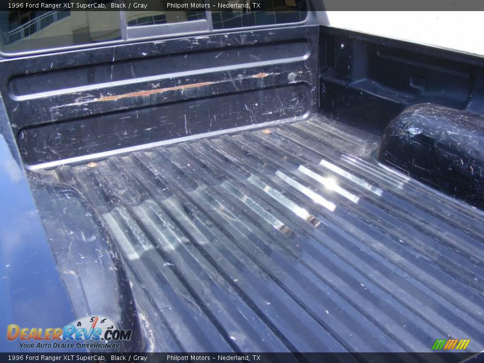 1996 Ford Ranger XLT SuperCab Black / Gray Photo #17