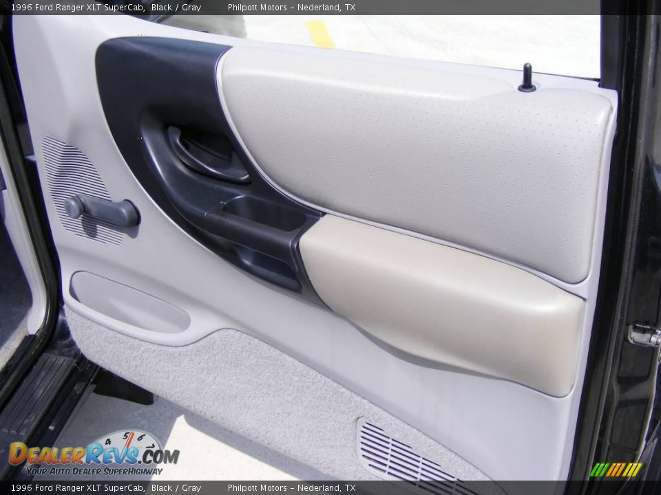 1996 Ford Ranger XLT SuperCab Black / Gray Photo #25