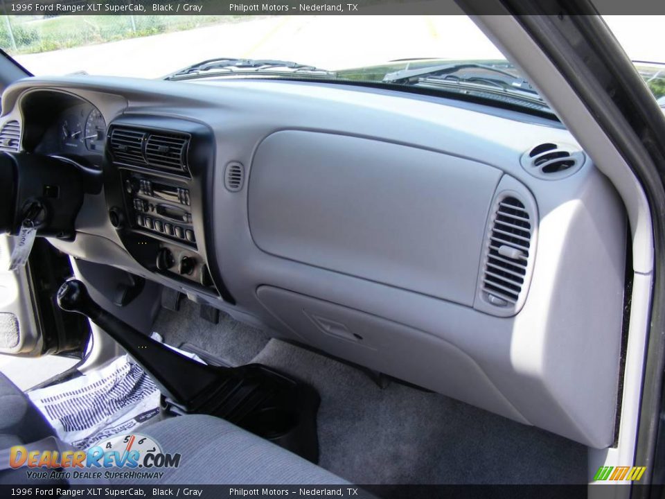 1996 Ford Ranger XLT SuperCab Black / Gray Photo #26