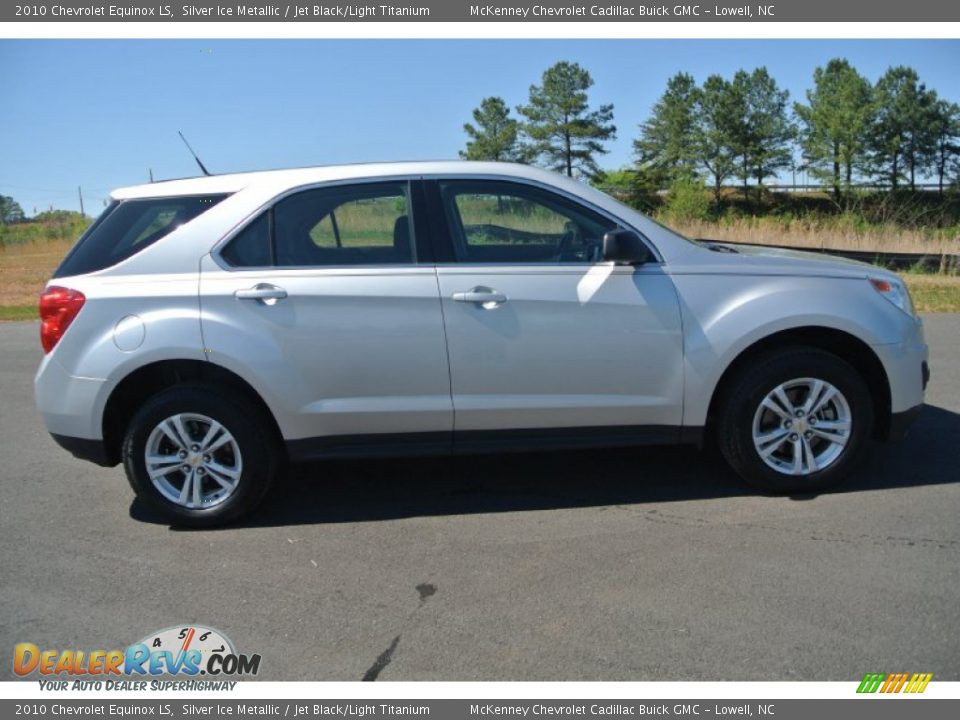 2010 Chevrolet Equinox LS Silver Ice Metallic / Jet Black/Light Titanium Photo #6