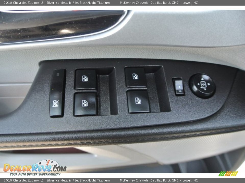 2010 Chevrolet Equinox LS Silver Ice Metallic / Jet Black/Light Titanium Photo #13
