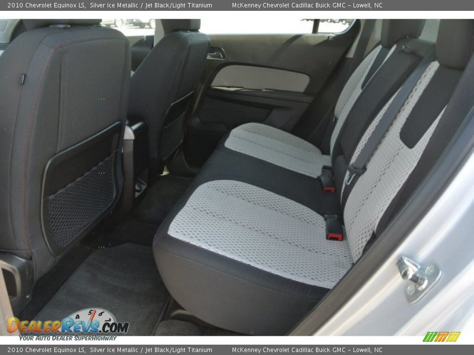 2010 Chevrolet Equinox LS Silver Ice Metallic / Jet Black/Light Titanium Photo #14