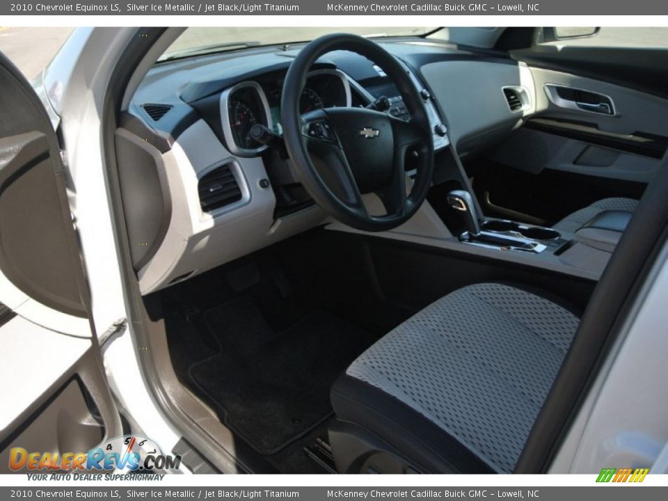 2010 Chevrolet Equinox LS Silver Ice Metallic / Jet Black/Light Titanium Photo #22