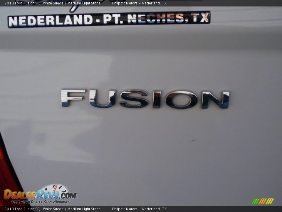 2010 Ford Fusion SE White Suede / Medium Light Stone Photo #20