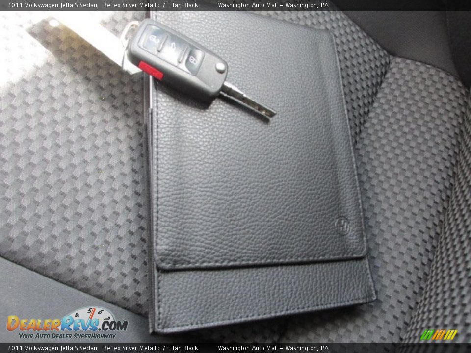 2011 Volkswagen Jetta S Sedan Reflex Silver Metallic / Titan Black Photo #18