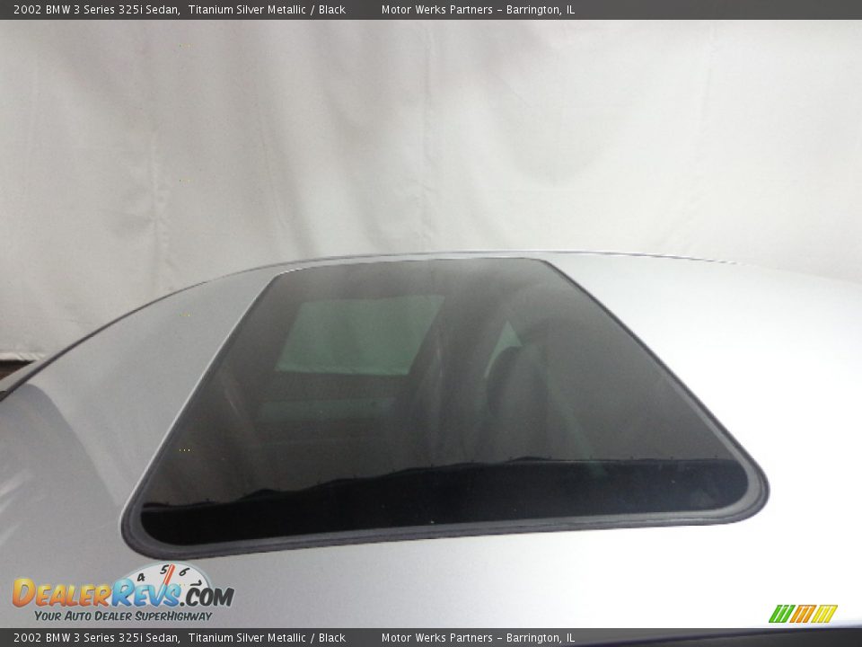 2002 BMW 3 Series 325i Sedan Titanium Silver Metallic / Black Photo #5