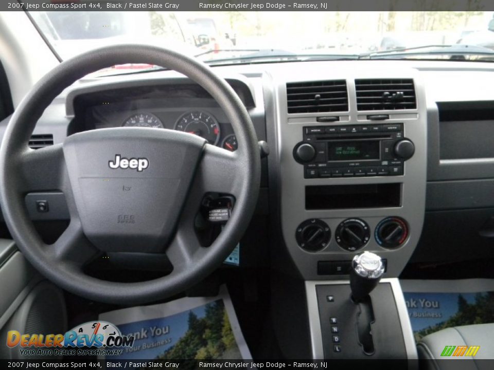 2007 Jeep Compass Sport 4x4 Black / Pastel Slate Gray Photo #10