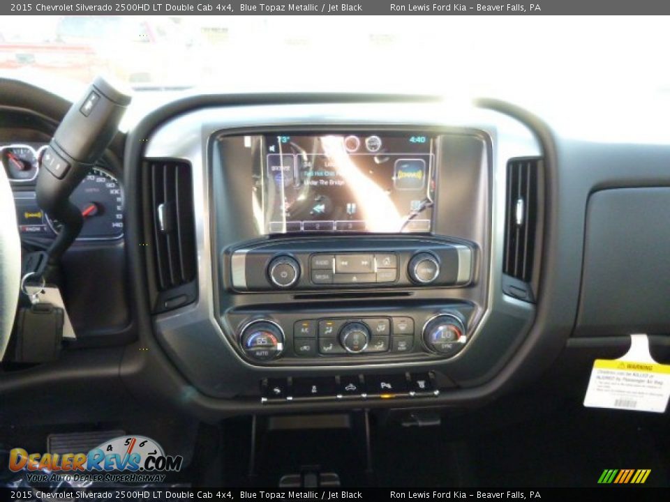 Controls of 2015 Chevrolet Silverado 2500HD LT Double Cab 4x4 Photo #16
