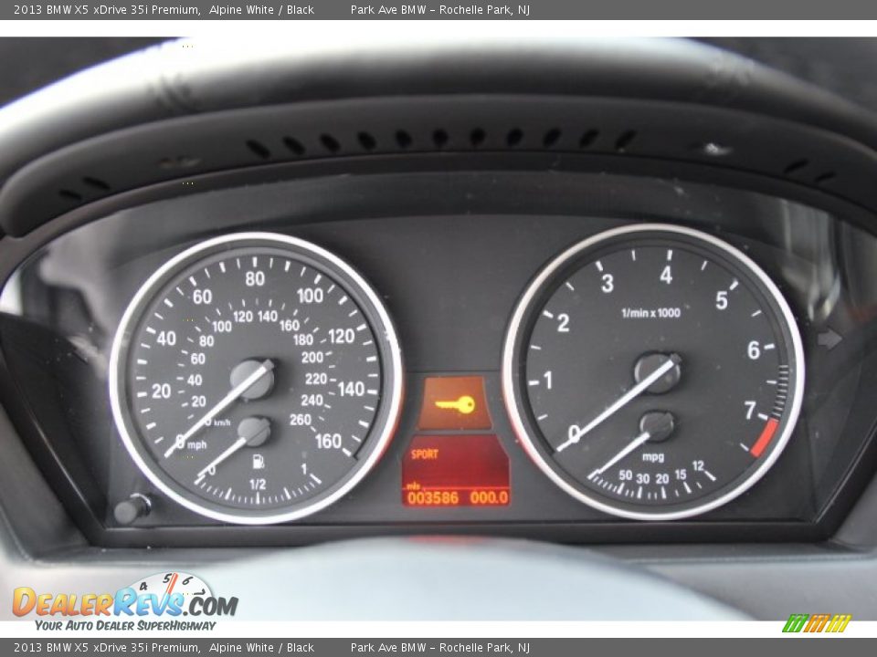 2013 BMW X5 xDrive 35i Premium Alpine White / Black Photo #18
