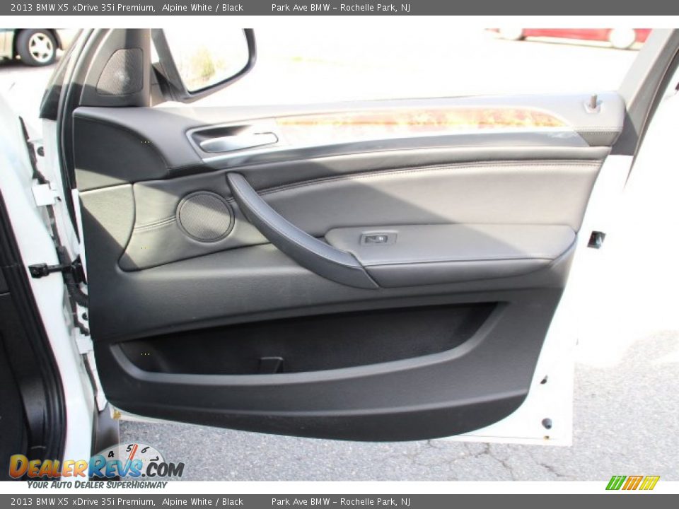 2013 BMW X5 xDrive 35i Premium Alpine White / Black Photo #25