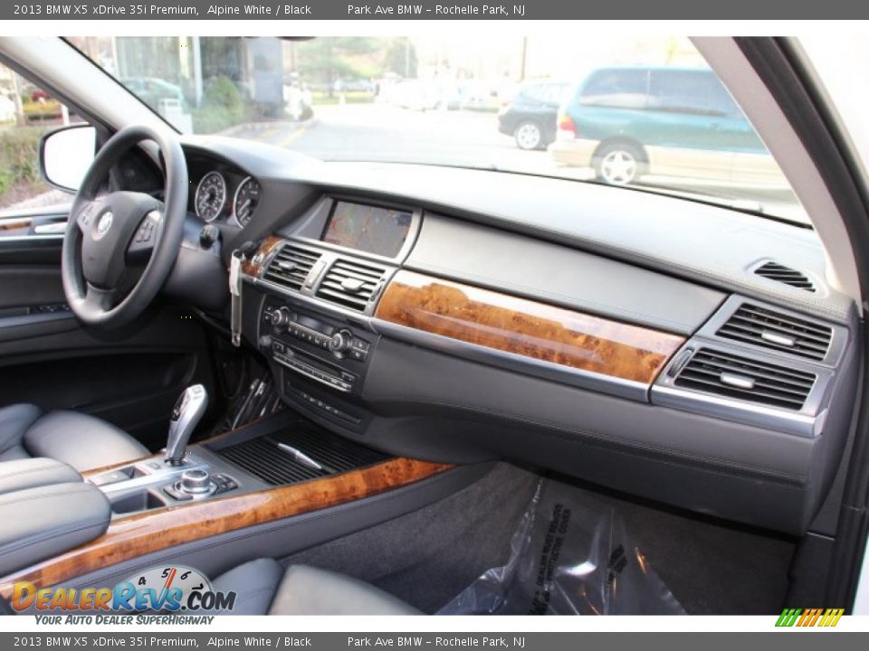 2013 BMW X5 xDrive 35i Premium Alpine White / Black Photo #26