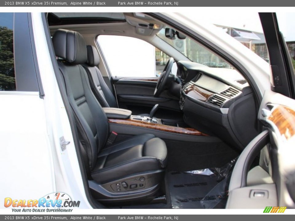 2013 BMW X5 xDrive 35i Premium Alpine White / Black Photo #27