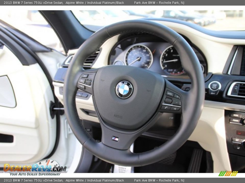 2013 BMW 7 Series 750Li xDrive Sedan Steering Wheel Photo #16