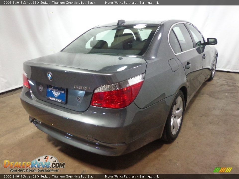2005 BMW 5 Series 530i Sedan Titanium Grey Metallic / Black Photo #16