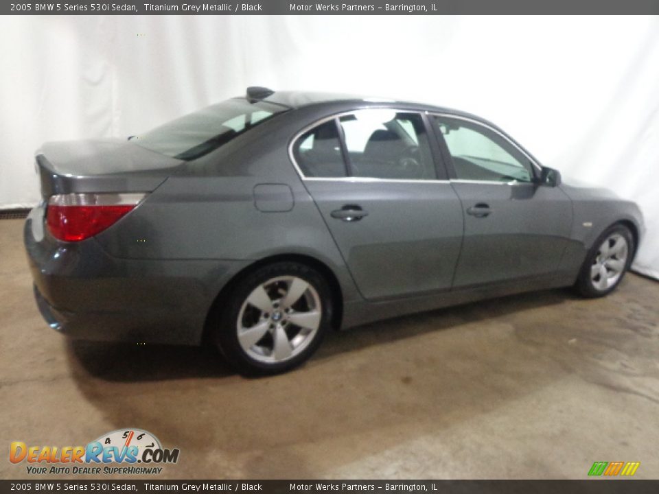 2005 BMW 5 Series 530i Sedan Titanium Grey Metallic / Black Photo #17